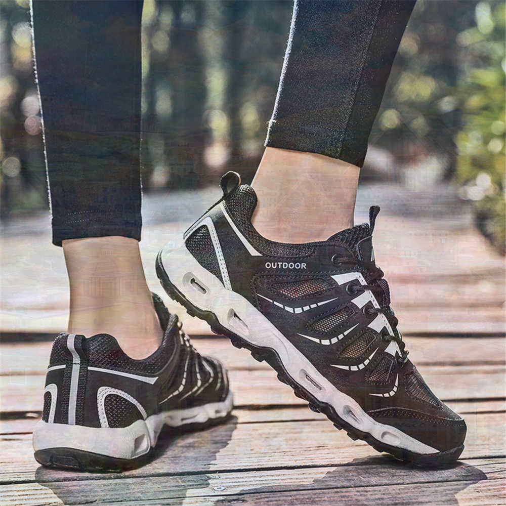 Sumer Round Tip Silver Sneaker - Wedding Supply Business 评论和价格