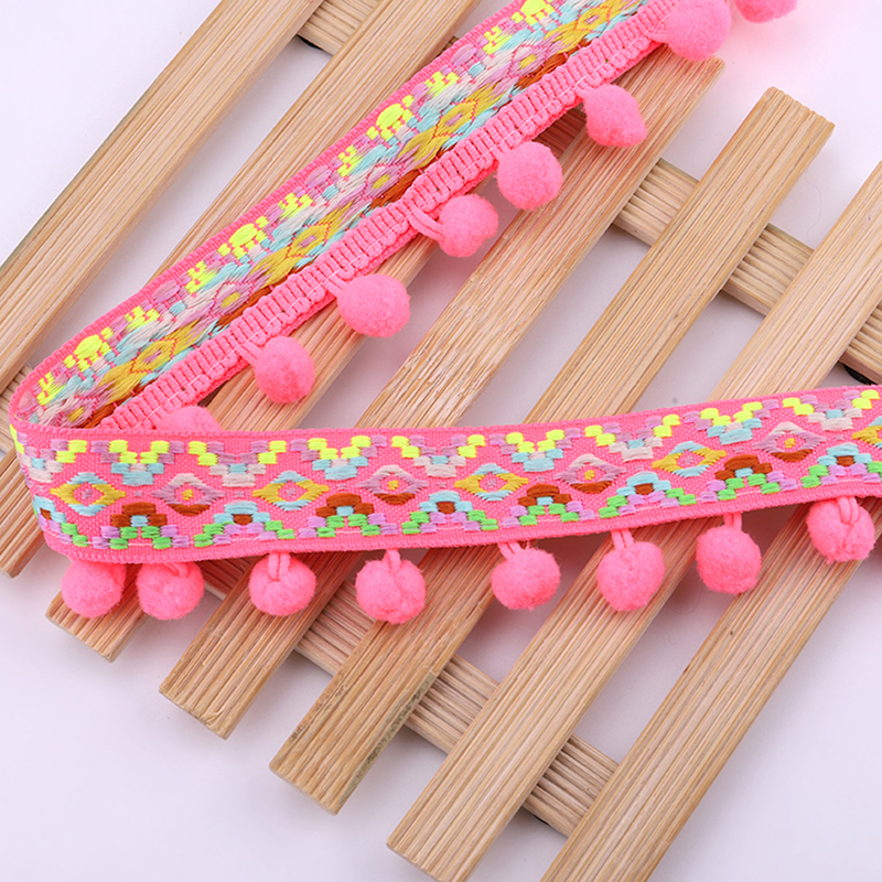 Polyester Fabric Pom Pom Tasse - Wedding Supply Wholesale 评论和价格